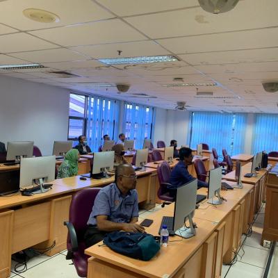 Sesi Train of Trainer Internet of Things (Asas) 2