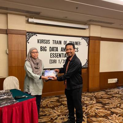 Kursus TOT Big Data Analytics 3