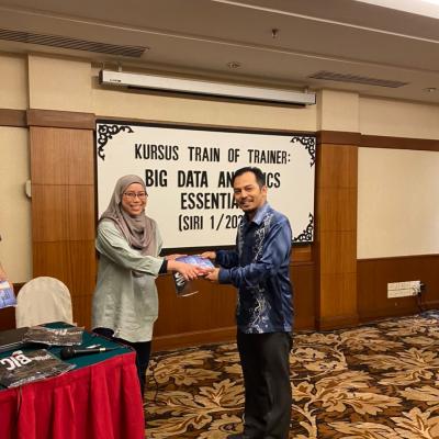 Kursus TOT Big Data Analytics 2